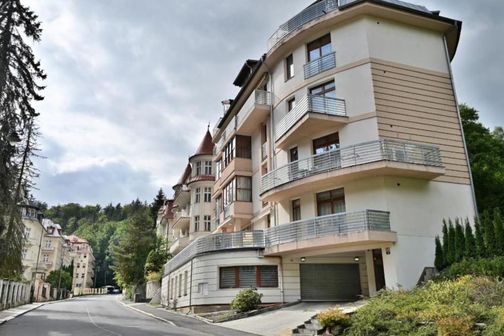 Krizikova 4 Apartment Karlovy Vary Exterior photo
