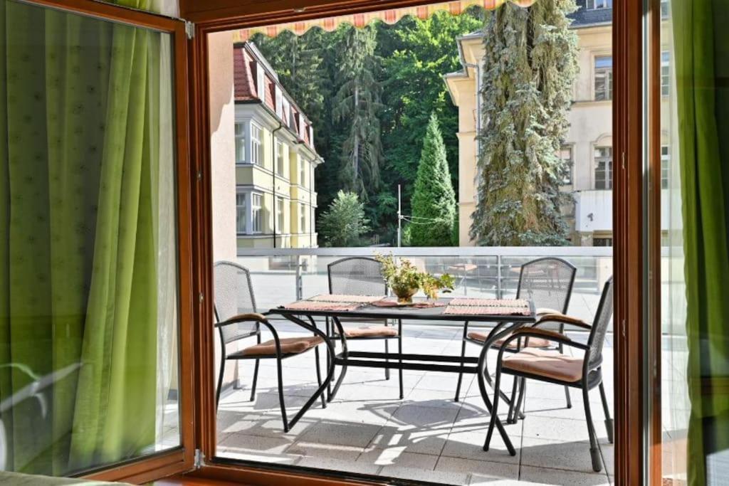Krizikova 4 Apartment Karlovy Vary Exterior photo